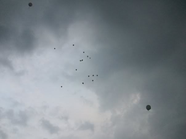 GLOBOSENELCIELO.jpg