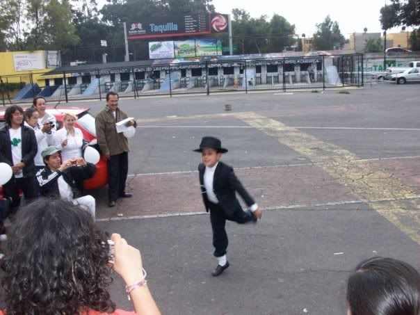 chavitobailando2.jpg