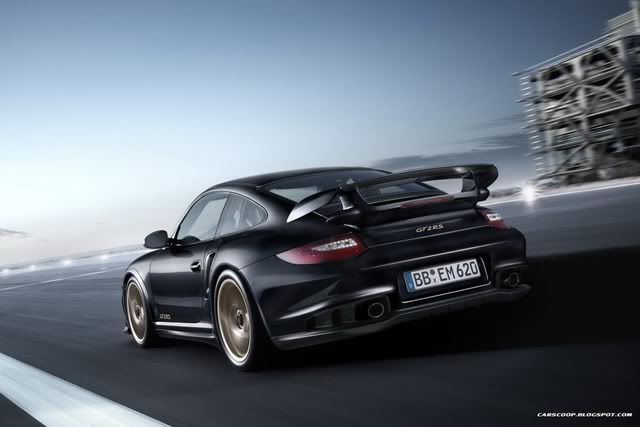 2011-Porsche-911-GT2-RS-58-1.jpg