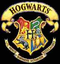 [Image: Hogwartscrestavie.jpg]