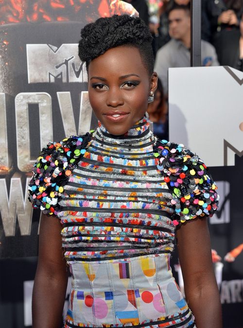  photo lupita-nyongo-open-back-at-mtv-movie-awards-04_zps7ab52810.jpg