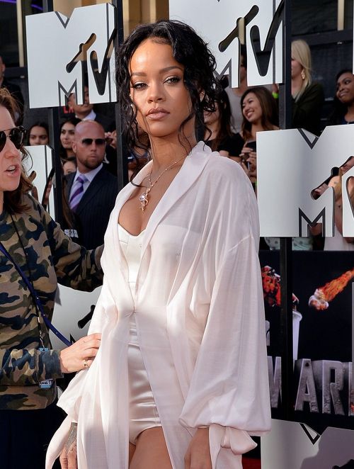  photo rihanna-mtv-movie-awards-2014-08_zpsb5be793e.jpg