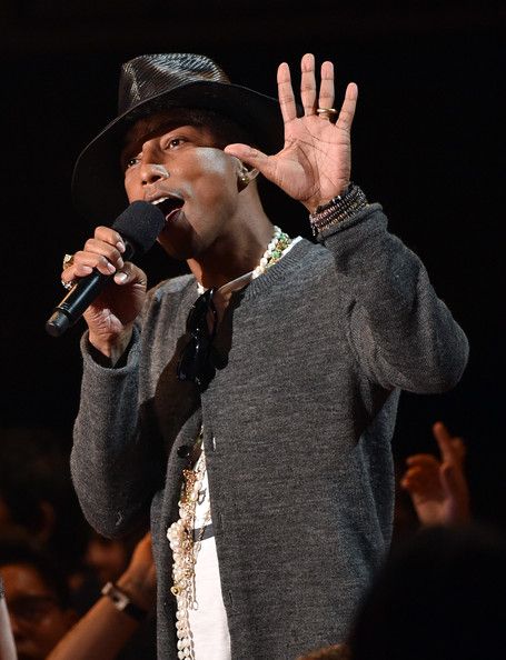  photo PharrellWilliamsiHeartRadioMusicAwardsvBf8xEIJq2gl_zpsfd9f12f8.jpg