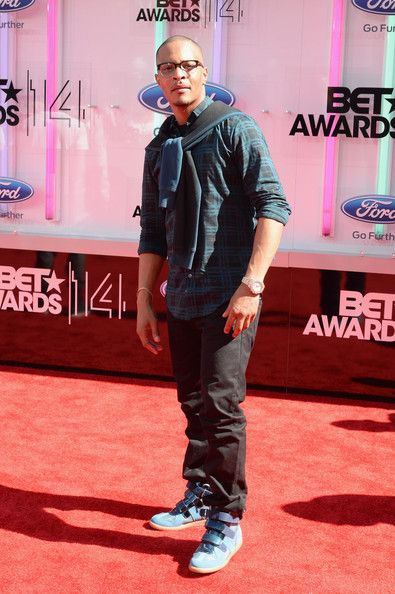  photo BETAWARDS14ArrivalsKvzVJuOcQjdl_zps41d611eb.jpg