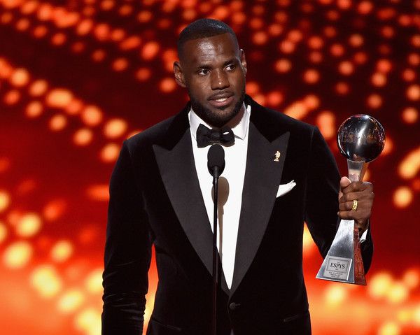  photo LeBronJames2015ESPYSShowgA7BmPGB7tol_zpsm5vrp8vx.jpg