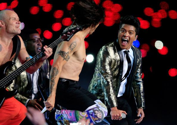  photo BrunoMarsPepsiSuperBowlXLVIIIHalftimeB3dDCAHNKeXl_zpsfa9e811d.jpg