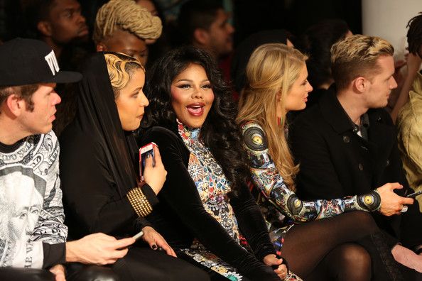  photo LilKimBlondsFrontRowMADEFashionWeek3gbzI8q1Y0Vl_zpsca82f751.jpg