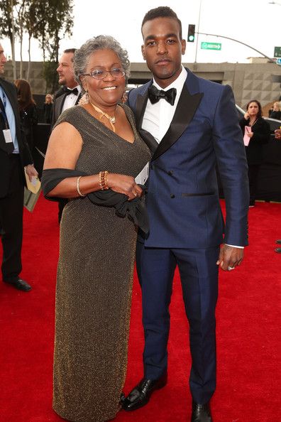  photo LukeJames55thAnnualGRAMMYAwardsRedCarpetxWfkhZdjEt7l_zps75cbb973.jpg