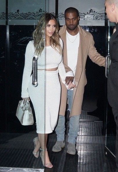  photo KanyeWestKimKanyeGetDinnerBeverlyHillsY_teV2KfvPFl_zpsf1ba544e.jpg