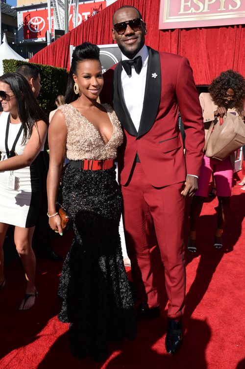  photo LeBronJamesRedCarpetArrivalsESPYAwardsluWH2edhag7x_zps301f23d1.jpg