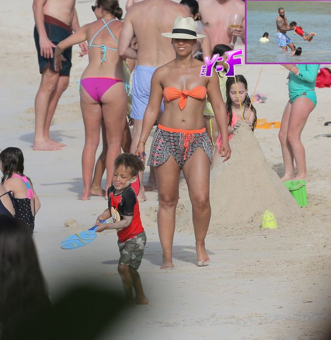  photo YBF-AliciaKeys-Swizzbeatz-Mashonda-StBarts_zps64cea609.jpg