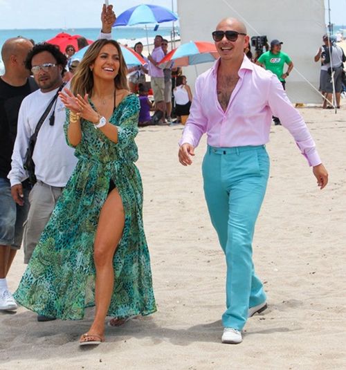  photo JenniferLopezJLoPitbullFilmingNewMusicV0E2OqM63qrl_zpsc557811b.jpg