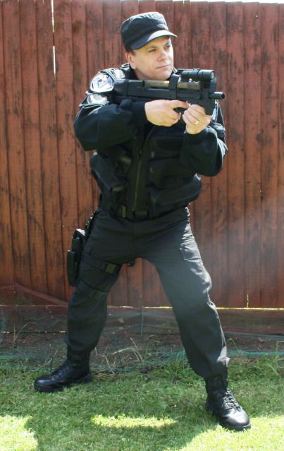 mitchell_action_right.jpg