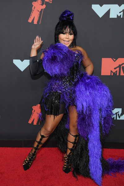  photo LilKim2019MTVVideoMusicAwardsArrivals-hiwp6cWgfAl_zpsjca5hzgm.jpg