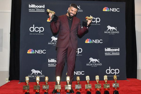  photo Drake2019BillboardMusicAwardsPressRoomPqV34kP58Lll_zps3kumb3q1.jpg